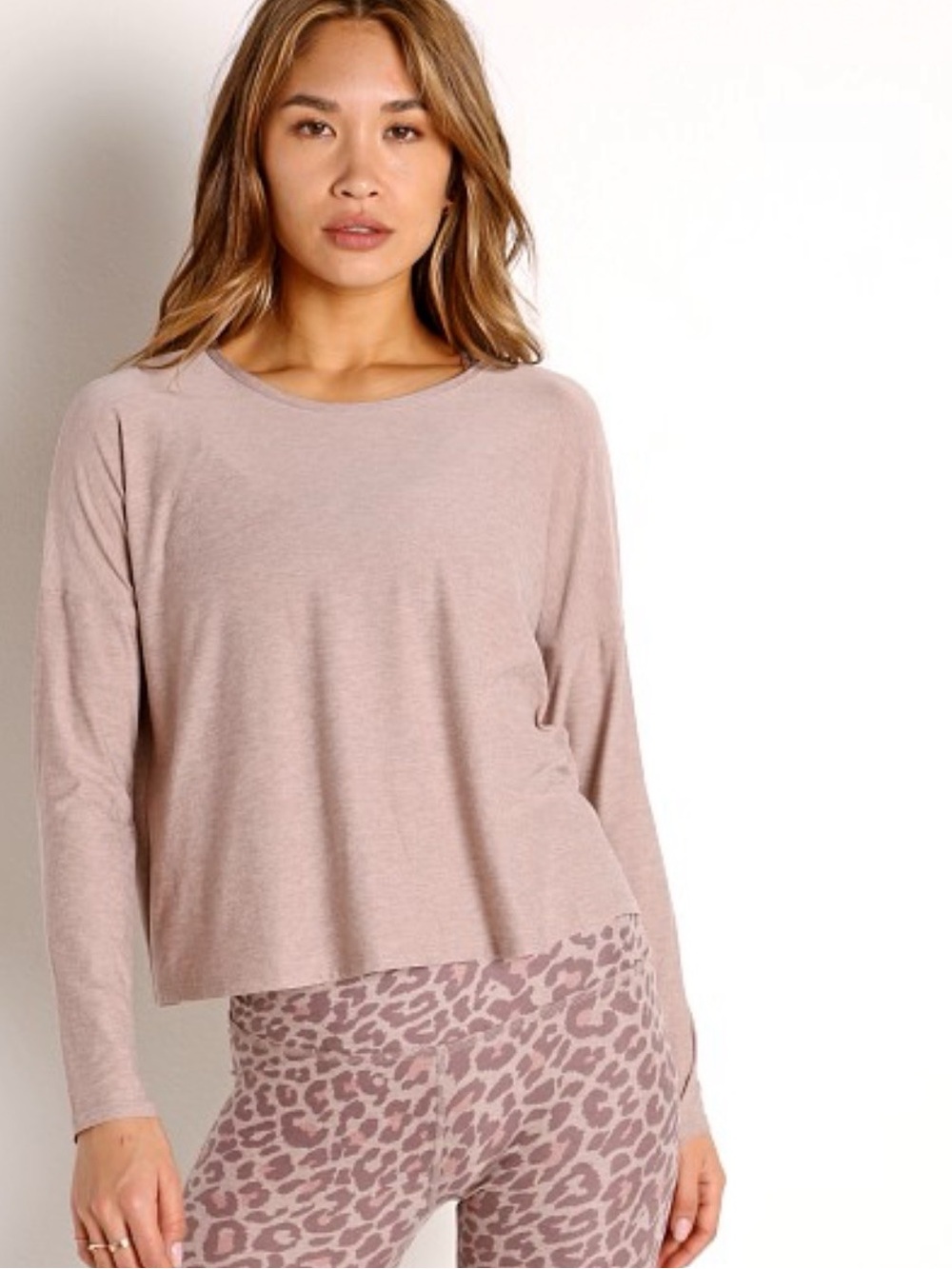 Beyond Yoga Featherweight Daydreamer Pullover Long-Sleeve Crewneck Top in Chai